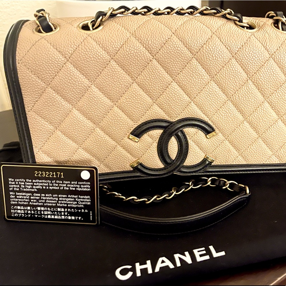 Chanel Caviar Quilted Medium CC Filigree Flap Beige and Black